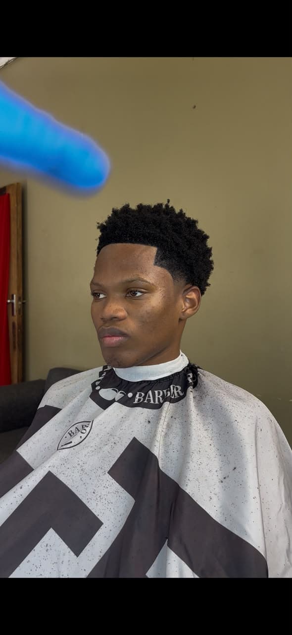 Rey The Barber — cut detail